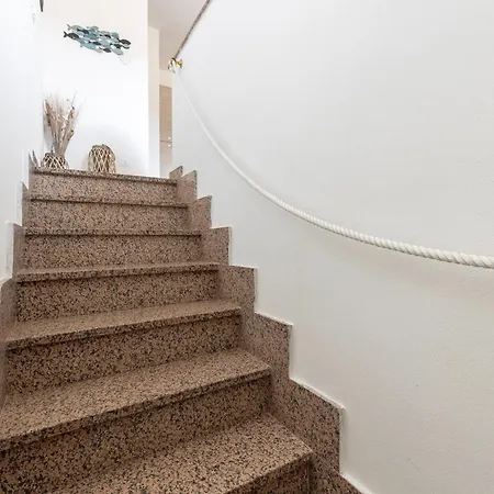 Lejlighed With Air Conditioning And Terrazzo