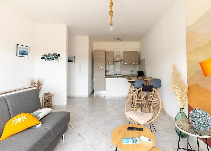 With Air Conditioning And Terrazzo